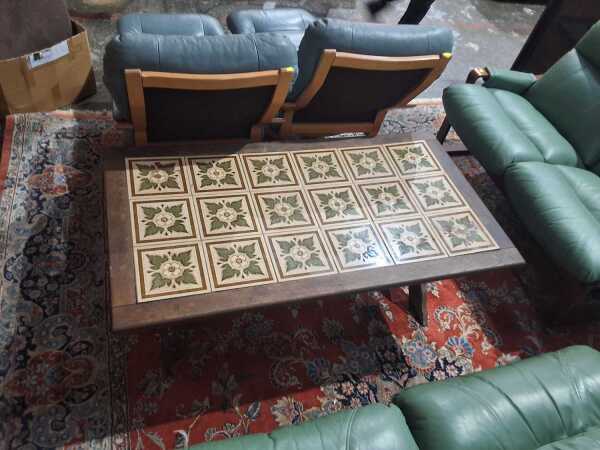 COFFEE TABLE