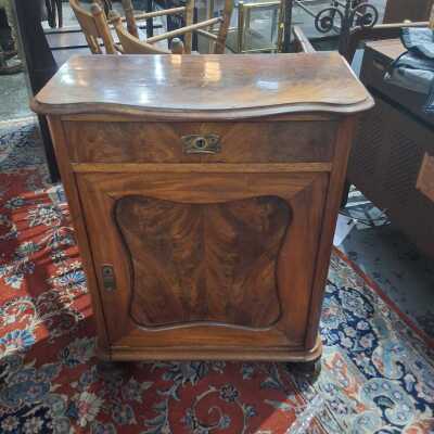 Pier Cabinet