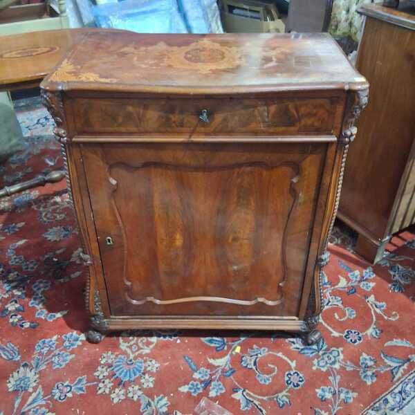PIER CABINET