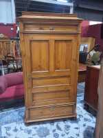 ARMOIRE