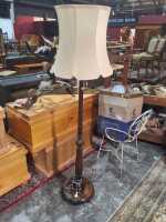 STANDARD LAMP