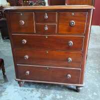 CHEST OF DRAWERS