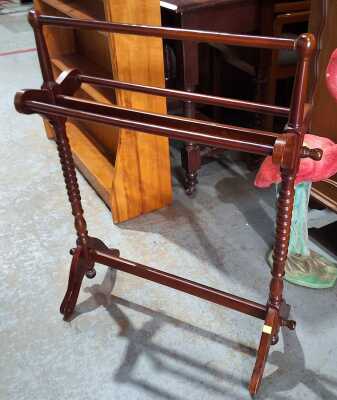 Toweo Rail