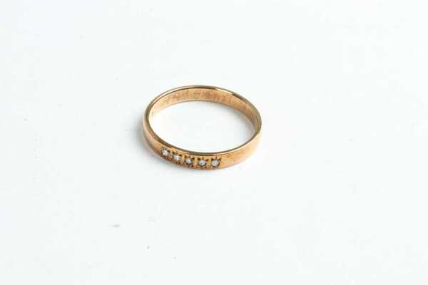 GOLD RING