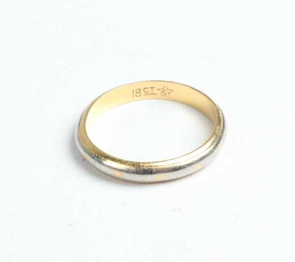 GOLD RING