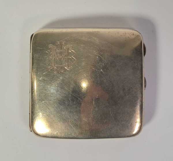 CIGARETTE CASE