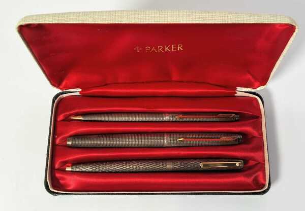 PEN SET