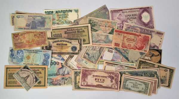 BANKNOTES