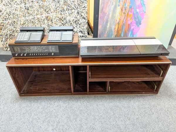 BANG AND OLUFSEN LOT