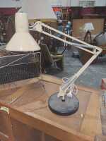 DESK LAMP