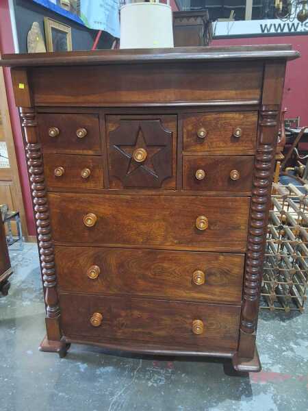 CHEST OF DRAWERS