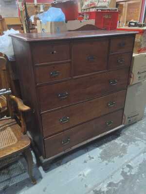 CHEST OF DRAWERS