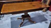 PEDESTAL TABLE