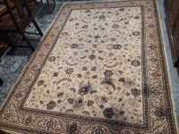 FLOOR RUG