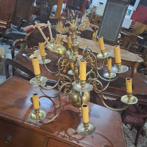 CHANDELIER