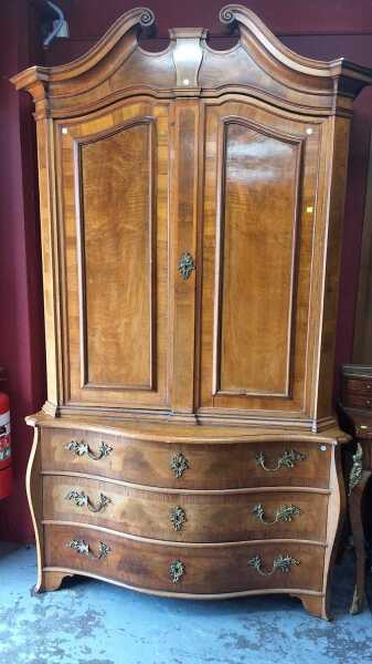 BAROQUE CABINET