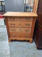 CHEST OF DRAWERS