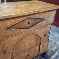 CHEST OF DRAWERS - 3