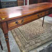 SERVING TABLE - 3