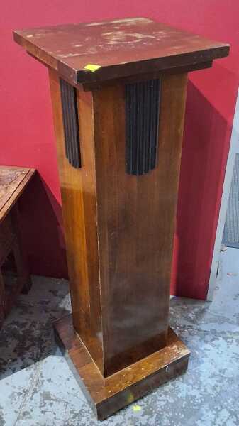 PEDESTAL