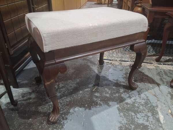 STOOL