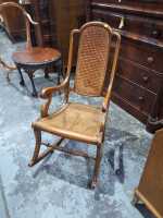 ROCKING CHAIR