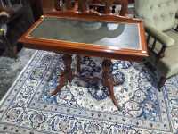 LADIES DESK