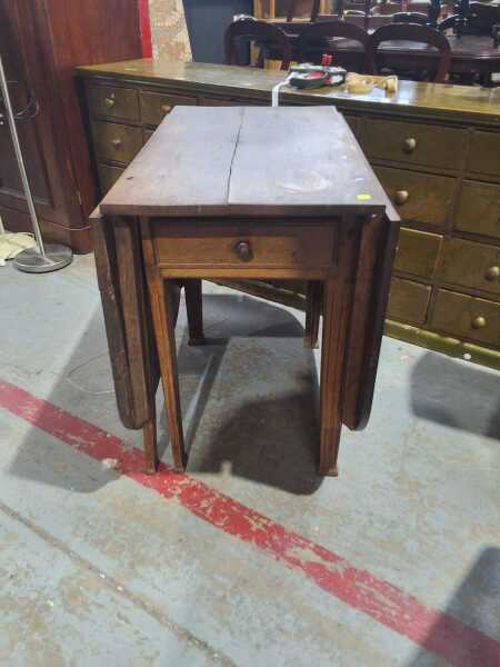 DROPSIDE TABLE