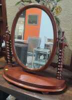 DRESSING MIRROR