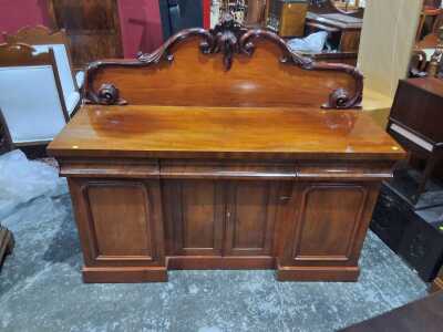 Sideboard