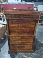 SECRETAIRE