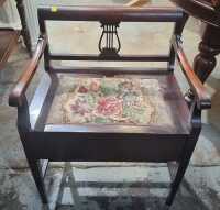 PIANO STOOL