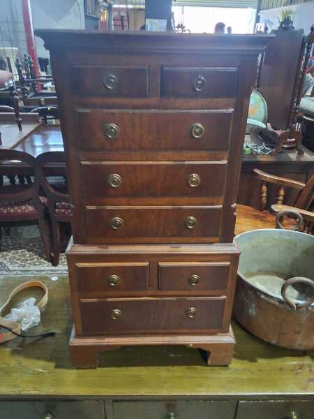 MINITURE CHEST