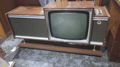 Retro Television Stereo