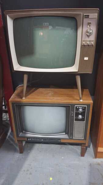 RETRO TELEVISIONS