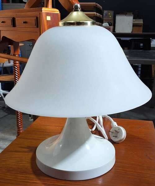 MUSHROOM TABLE LAMP