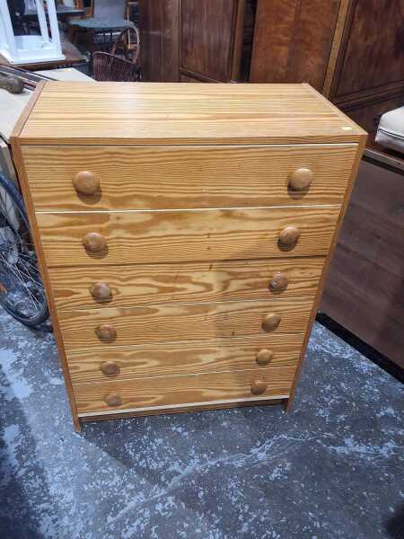 CHEST OF DRAWERS