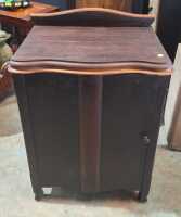 TREADLE SEWING MACHINE - 3