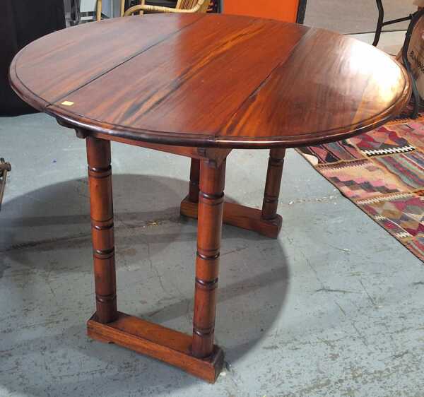DROPSIDE TABLE