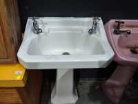 CERAMIC SINKS - 3