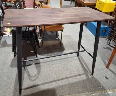 Bar Table