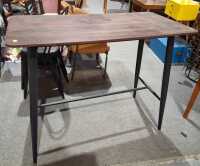 BAR TABLE