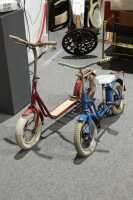 CHILD'S SCOOTER & BIKE