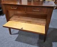 PETITE CABINET - 2