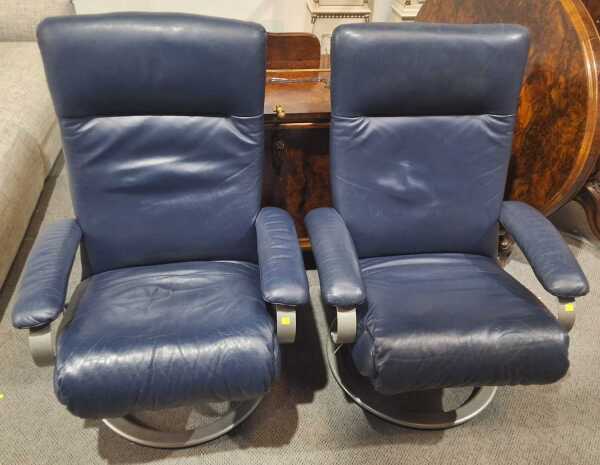 RECLINERS
