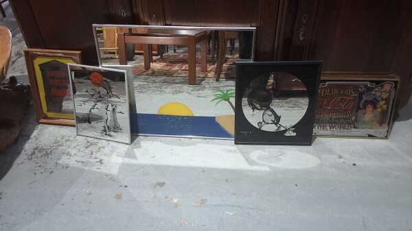WALL MIRRORS