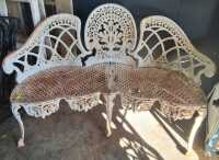 GARDEN BENCH