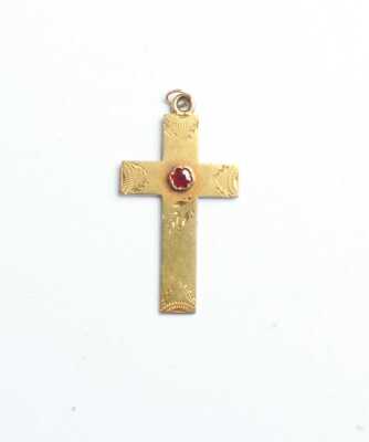 GOLD PENDANT