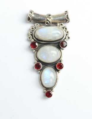 SILVER PENDANT