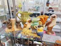 AUSTRALIAN POTTERY